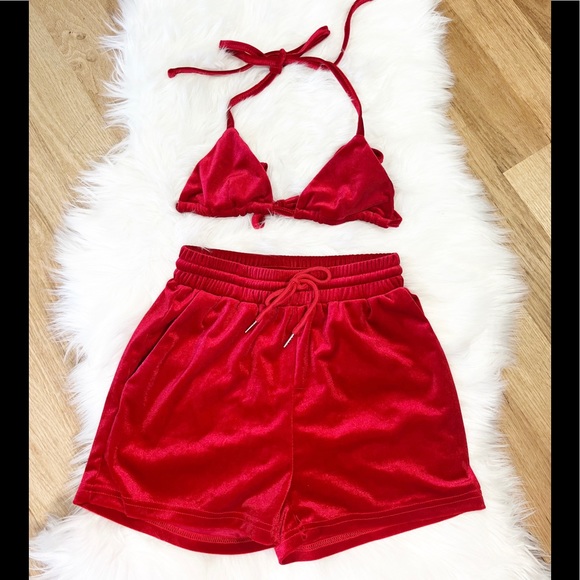 Red tie backless halter top with High-rise drawstring shorts. Size XS NWT - Picture 2 of 8